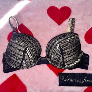 Victoria's Secret Black and Nude Lace Bra